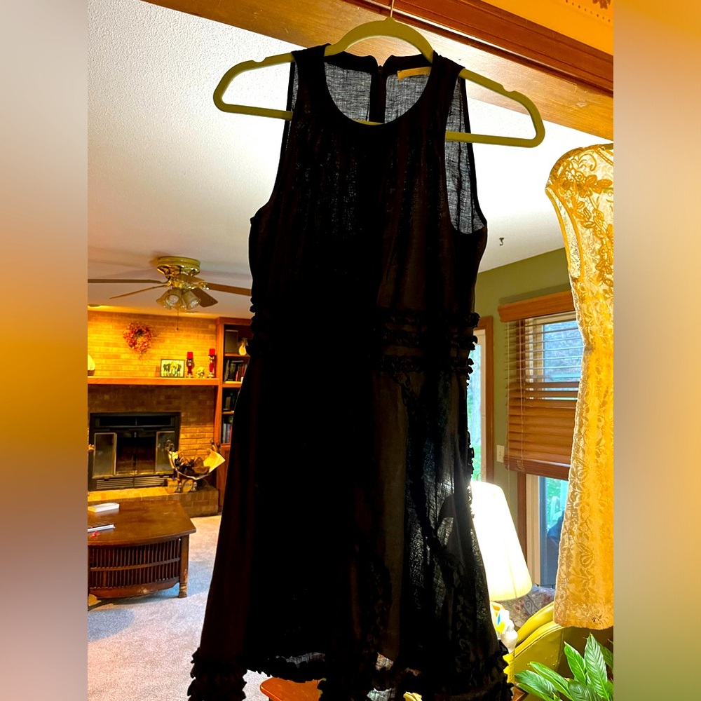 Black linen Anne Fontaine sleeveless dress. European size 40 = small 6